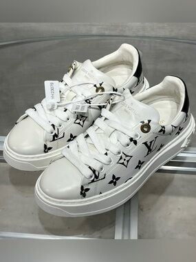 Louis Vuitton White Sneakers with Black Monogram Accents